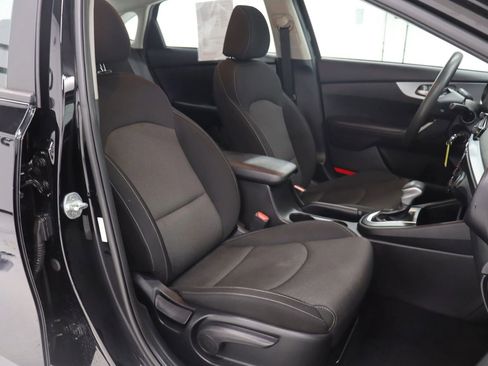Used 2023 Kia Forte LXS image 13