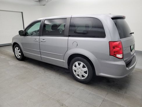 Used 2014 Dodge Grand Caravan SE w/ Quick Order Package 29E SE FWD image 3
