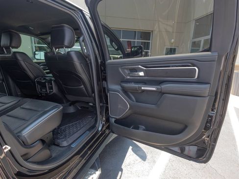 Used 2019 RAM 1500 Laramie AWD/4WD image 52
