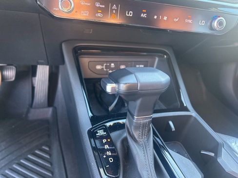 Used 2025 Kia K5 GT-Line w/ GT-Line Premium Package image 8
