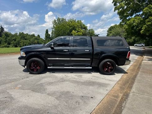 Used 2016 RAM 1500 Laramie w/ Convenience Group AWD/4WD image 4