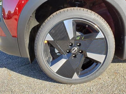 New 2026 Nissan Kicks SR w/ Cold Weather Package AWD/4WD image 22