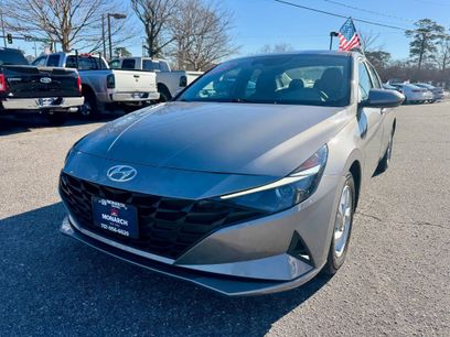 Used 2021 Hyundai Elantra SE w/ Cargo Package