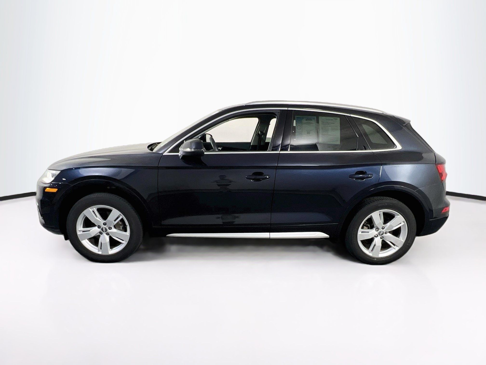 Used 2019 Audi Q5 2.0T Premium Plus w/ Premium Plus Package AWD/4WD image 8