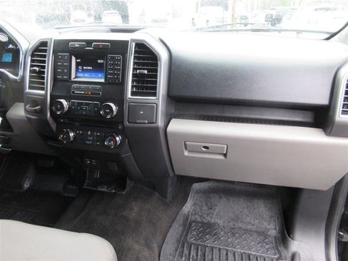 Used 2015 Ford F150 XLT RWD image 24