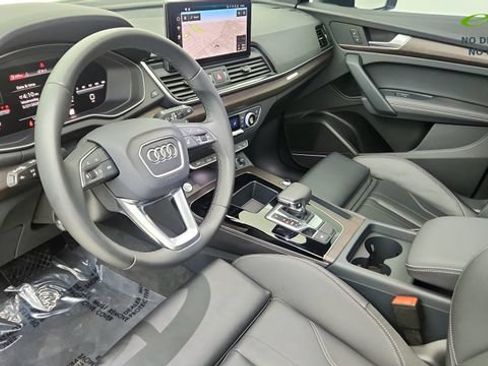 Used 2025 Audi Q5 2.0T Premium Plus w/ Premium Plus Package AWD/4WD image 21