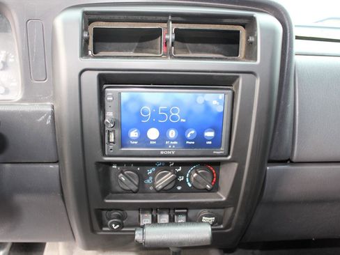 Used 2001 Jeep Cherokee Sport image 16