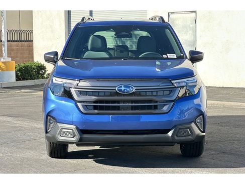 Used 2026 Subaru Forester Premium AWD/4WD image 9