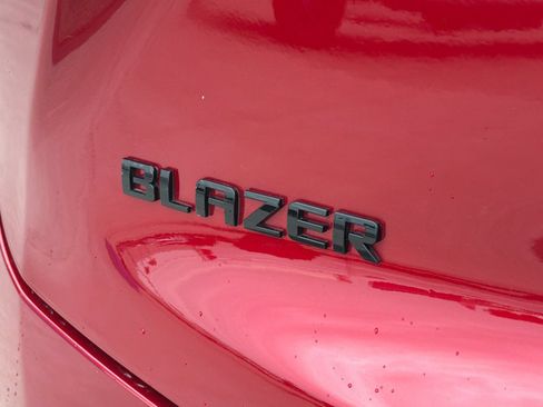 Used 2021 Chevrolet Blazer LT w/ LPO, Black Accent Package FWD image 38