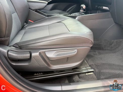 Used 2023 Kia Niro EX image 11