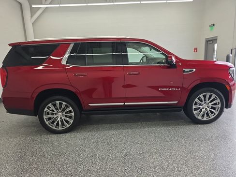 Used 2023 GMC Yukon Denali image 6