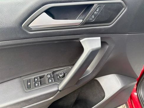Used 2019 Volkswagen Tiguan SE AWD/4WD image 27
