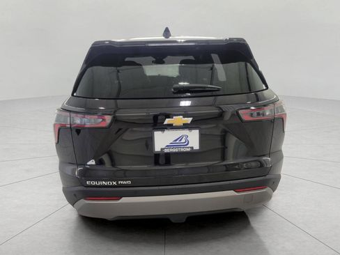 Used 2025 Chevrolet Equinox LT image 25