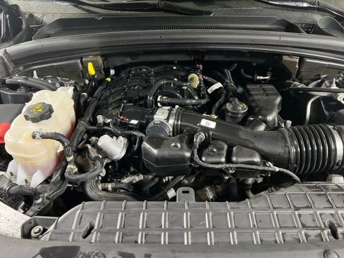 Used 2022 Jeep Grand Cherokee Limited image 31