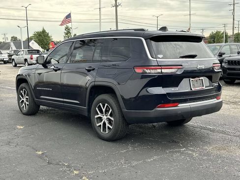 Used 2023 Jeep Grand Cherokee L Limited AWD/4WD image 6