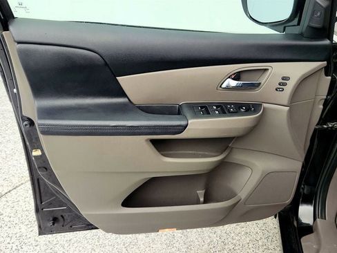 Used 2015 Honda Odyssey Touring image 11