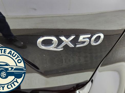 Used 2020 INFINITI QX50 Luxe w/ Navigation Package image 32