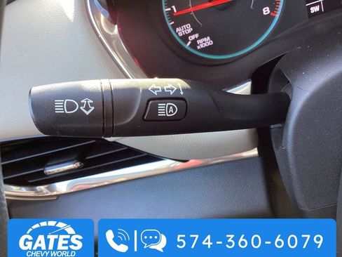 Used 2023 Chevrolet Traverse LS image 23