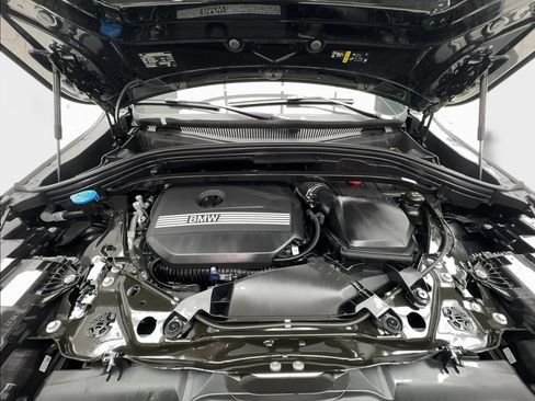 Used 2025 BMW X2 xDrive28i AWD/4WD image 17
