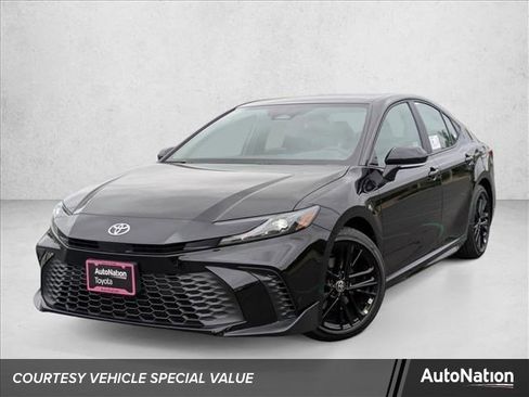 New 2025 Toyota Camry SE image 1