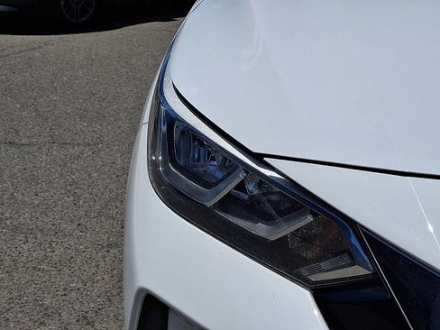 Used 2021 Nissan Sentra SV FWD image 9