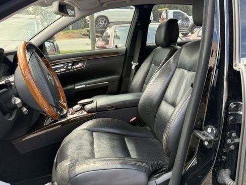 Used 2011 Mercedes-Benz S 550 4MATIC image 7