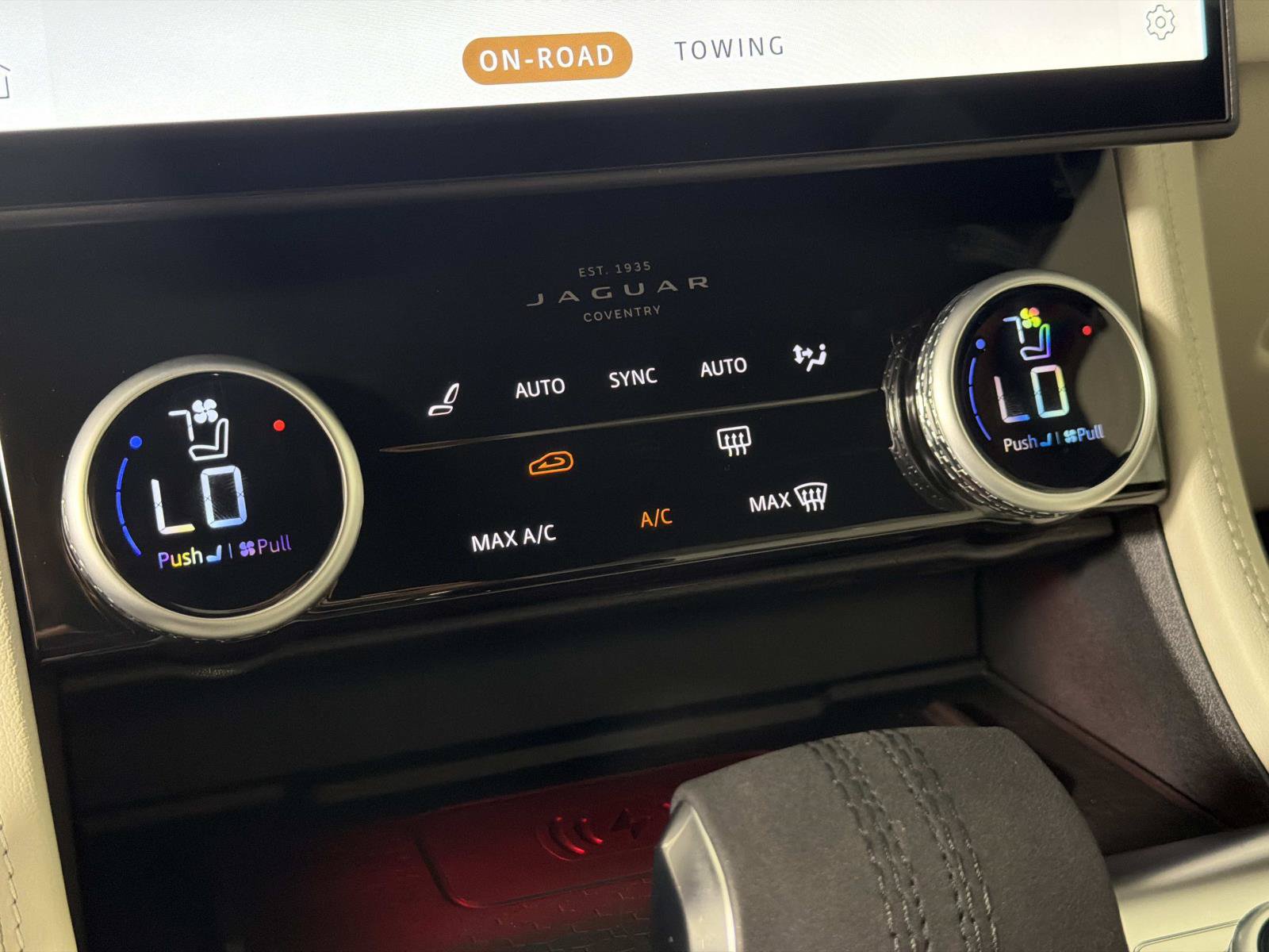New 2026 Jaguar F-PACE R-Dynamic S AWD/4WD image 26