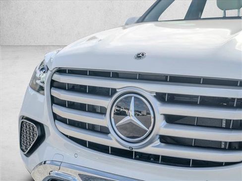 Used 2025 Mercedes-Benz GLS 450 GLS 450 image 7