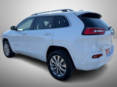 Used 2018 Jeep Cherokee Overland w/ Technology Group AWD/4WD image 4