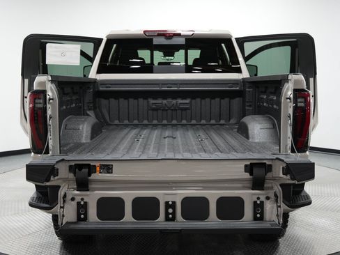 New 2026 GMC Sierra 2500 AT4 w/ AT4 Premium Plus Package AWD/4WD image 15