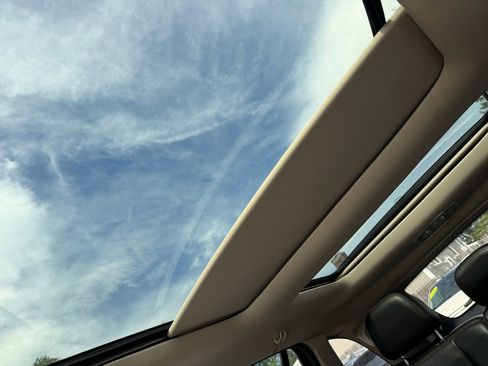 Used 2013 Ford Edge Limited image 29