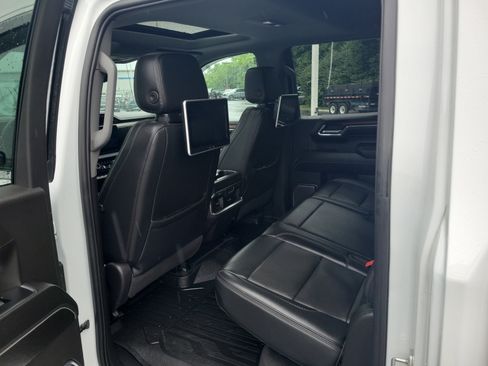 Used 2024 GMC Sierra 1500 Denali w/ Denali Reserve Package AWD/4WD image 13
