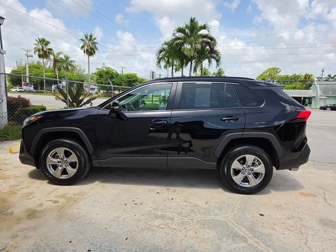 Used 2025 Toyota RAV4 XLE FWD image 8