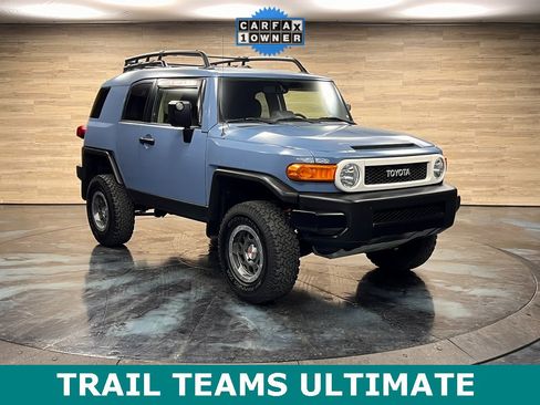 Used 2014 Toyota FJ Cruiser 4WD image 1