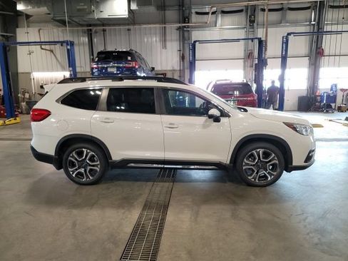 Used 2020 Subaru Ascent Limited w/ Technology Package AWD/4WD image 8