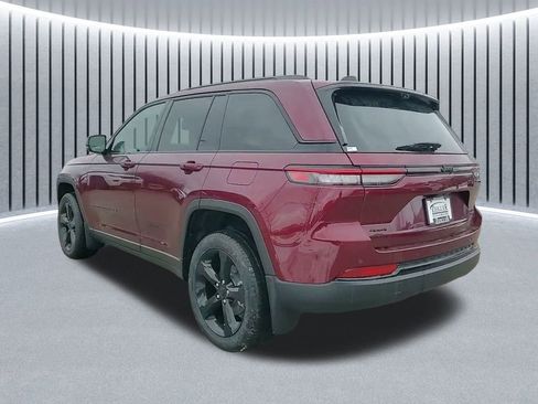 New 2025 Jeep Grand Cherokee Limited w/ Luxury Tech Group II image 12