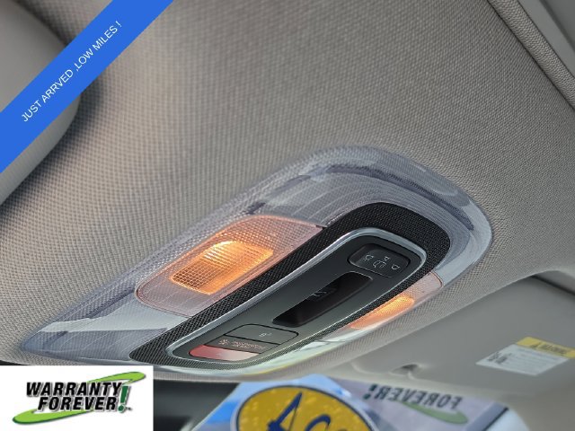 Used 2024 Hyundai Elantra Limited FWD image 30
