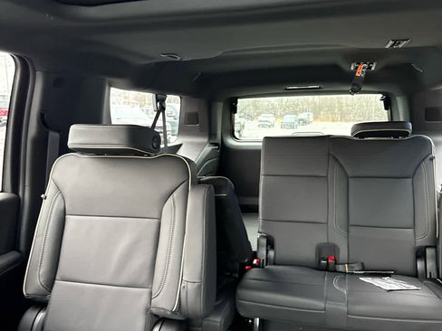 New 2026 Chevrolet Suburban Premier w/ Sun And Tow Package AWD/4WD image 26