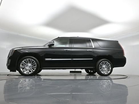 Used 2016 Cadillac Escalade ESV Platinum image 51