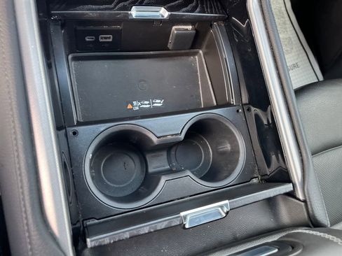 Used 2023 GMC Yukon Denali image 16