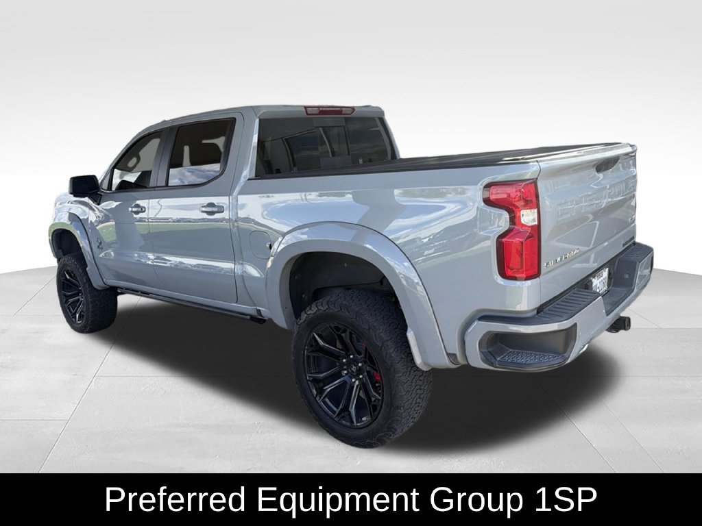 Used 2025 Chevrolet Silverado 1500 RST AWD/4WD image 2