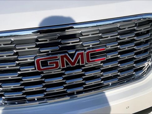 Used 2019 GMC Yukon Denali image 30