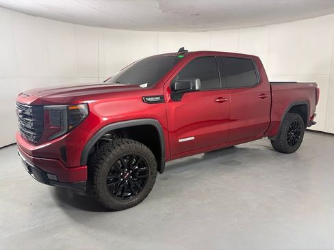 Used 2024 GMC Sierra 1500 Elevation w/ X31 Off-Road Package AWD/4WD image 5