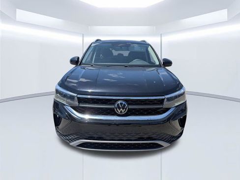 Used 2022 Volkswagen Taos SE FWD image 9