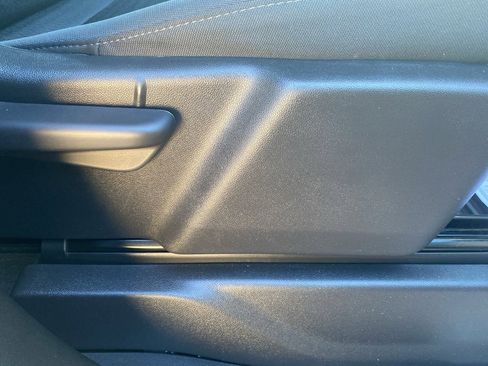 Used 2024 Chevrolet Silverado 1500 LT image 13