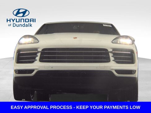 Used 2019 Porsche Cayenne S image 2
