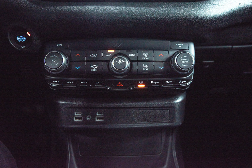 Used 2022 Dodge Durango AWD w/ Skid Plate Group image 30