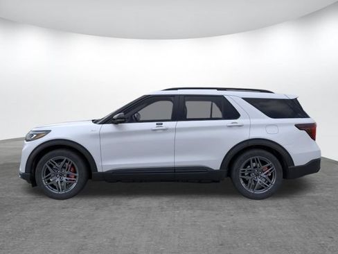 New 2026 Ford Explorer ST-Line w/ ST-Line Street Pack RWD image 3