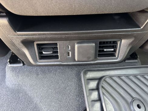 Used 2026 GMC Sierra 1500 SLE w/ Preferred Package AWD/4WD image 25