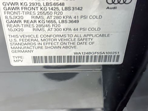 New 2025 Audi Q6 e-tron Premium Plus image 28